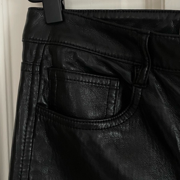 Wilfred Aritzia Faux Leather Straight Leg Melina Pants. 2022 Version. Size 6 - Picture 5 of 8